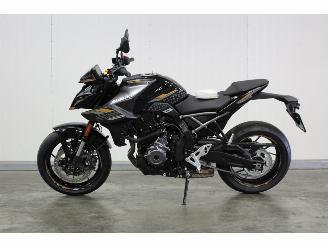 krockskadad bil motor Suzuki  GSX 800 ABS 2026 28 km 2026/4