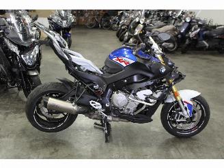 BMW S 1000 XR  picture 3