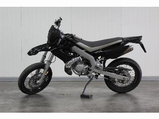 skadebil bromfiets Derbi  Senda 2008/5