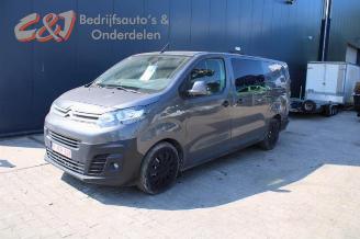 Vrakbiler auto Citroën Jumpy Jumpy, Van, 2016 2.0 Blue HDI 120 2017/12