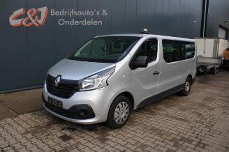 Coche siniestrado Renault Trafic Trafic Passenger (1JL/2JL/3JL/4JL), Bus, 2014 1.6 dCi 95 2018/1