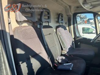 Peugeot Boxer Boxer (U9), Van, 2006 3.0 HDi 175 Euro 5 picture 19