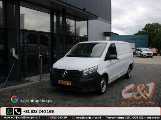 krockskadad bil bedrijf Mercedes Vito 109 CDI Functional Lang airco 3 zits marge ( btw vrij ) 2015/6