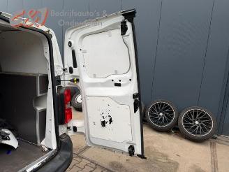 Peugeot Expert Expert (V1/VA/VB/VE/VF/VT/VY), Van, 2016 2.0 Blue HDi 120 16V picture 10
