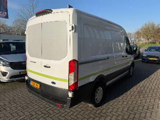 Ford Transit  picture 10