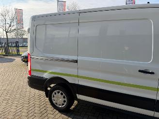 Ford Transit  picture 12