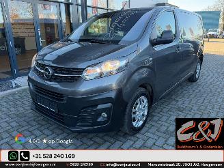 skadebil bedrijf Opel Vivaro  2021/10