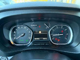 Opel Vivaro  picture 28