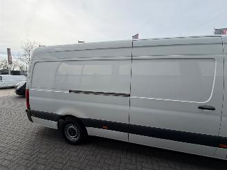 Mercedes Sprinter  picture 12