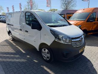Opel Vivaro  picture 18