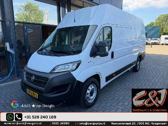 krockskadad bil bedrijf Fiat Ducato  2020/7