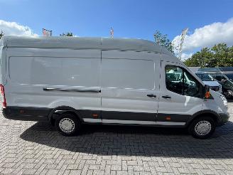 Ford Transit  picture 14