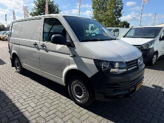 Volkswagen Transporter  picture 13