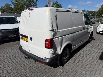 Volkswagen Transporter  picture 22