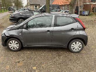 Toyota Aygo AIRCO picture 8