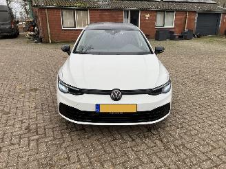 Volkswagen Golf 1.5 TSI R-LINE picture 3