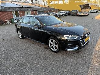 skadebil auto Audi A4 Avant 40 TFSI 2020/4