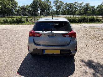 Toyota Auris gereserveerd picture 3