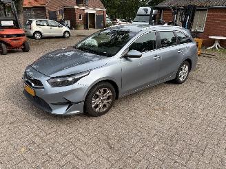 skadebil auto Kia Ceed dynimicline 2023/10