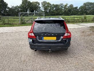 Voiture accidenté Volvo V-70 T4 R Edition 2013/7