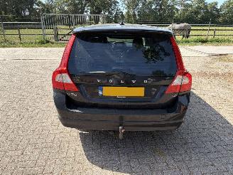 Schadeauto Volvo V-70 T4 AUTOMAAT 2011/6