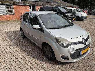 Coche accidentado Renault Twingo 1.2 AIRCO 2013/2