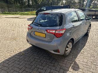 Toyota Yaris 1.5 picture 4