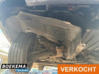 BMW 3-serie 325i High.Ex 218PK Automaat Leer Elek. stoelen picture 6