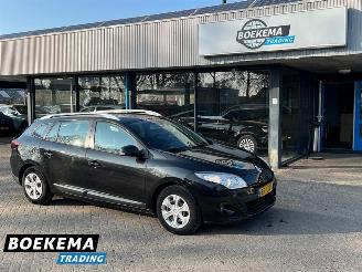 krockskadad bil auto Renault Mégane Estate 1.4 TCe 131PK Expression Navigatie Airco Cruise PDC 2010/7