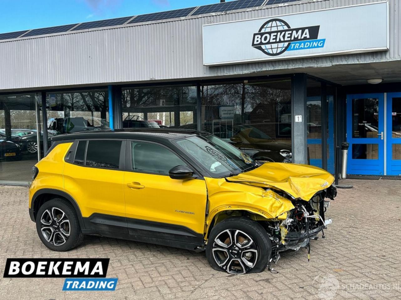 Jeep Avenger Summit 54 kWh Carplay Navigatie Camera LED Keyless ACC