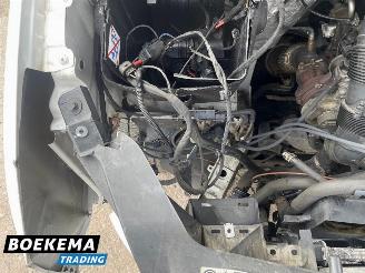 Volkswagen Crafter 35 2.0 TDI L3-H2 9-Persoons Airco Rolstoellift Cruise picture 14