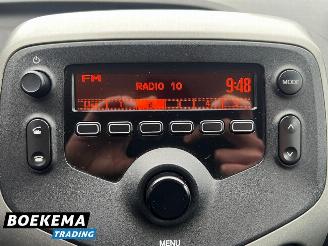 Peugeot 108 1.0 e-VTi Active Airco PDC 5-Deurs picture 26