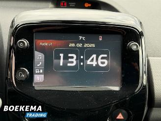 Peugeot 108 1.0 e-VTi Allure Keyless Climate Camera picture 22