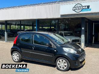 Schadeauto Peugeot 107 1.0-12V XS Airco 5-Drs Elek-pakket 2010/6