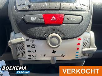 Peugeot 107 1.0-12V XS Airco 5-Drs Elek-pakket picture 22