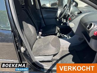 Peugeot 107 1.0-12V XS Airco 5-Drs Elek-pakket picture 17