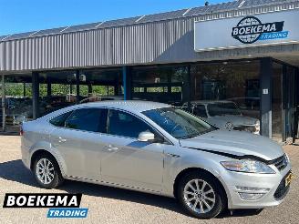 Damaged car Ford Mondeo 2.0 TDCi Titanium Navigatie Climate Cruise PDC Trekh. 2011/3