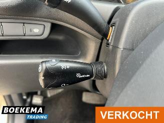 Kia Carens 2.0 CVVT X-ecutive 7p. Aut. Navigatie Climate Cruise picture 28