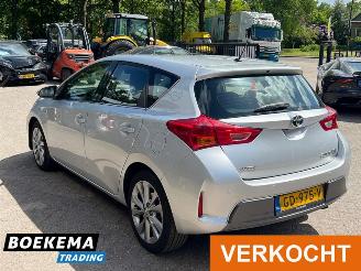 Toyota Auris 1.8 Hybrid Executive Navigatie Climate Cruise PDC picture 3
