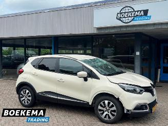 Voiture accidenté Renault Captur 0.9 TCe Expression Keyless Airco Cruise Trekh. 2014/5