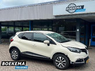damaged passenger cars Renault Captur 0.9 TCe Expression Keyless Airco Cruise Trekh. 2014/5