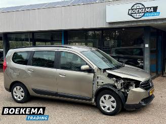 Schadeauto Dacia Lodgy 1.2 TCe Lauréate Navi Airco Cruise Orig NL+NAP 2013/5