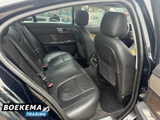 Jaguar XF 3.0 V6 Premium Luxury AUT Keyless Climate Cruise picture 14