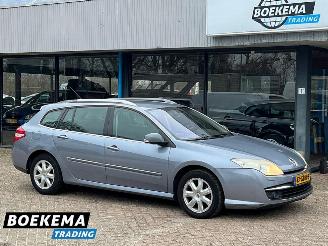 Voiture accidenté Renault Laguna Estate 2.0 16V T Automaat Dynamque Navi Clima Cruise 2008/5