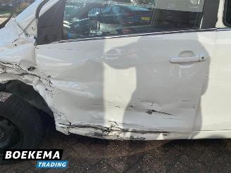 Peugeot 108 1.0 e-VTi Active Airco Cruise 5-Drs picture 11