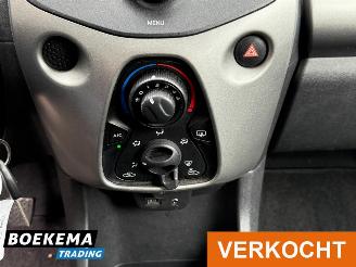 Peugeot 108 1.0 VTi Active Automaat Airco 5-Drs picture 15