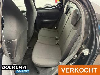 Peugeot 108 1.0 VTi Active Automaat Airco 5-Drs picture 10