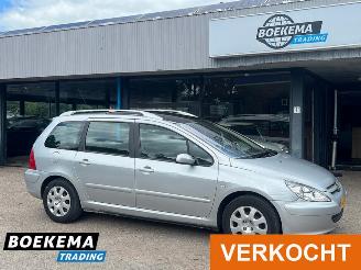 krockskadad bil auto Peugeot 307 2.0 HDi Climate Cruise Glazen dak Trekh. 2005/4