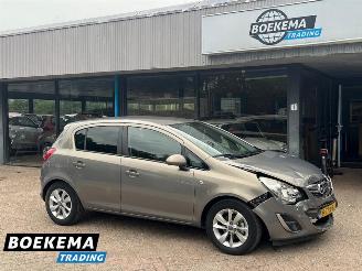 Damaged car Opel Corsa 1.2 16V Automaat Navi Climate Cruise 2014/4