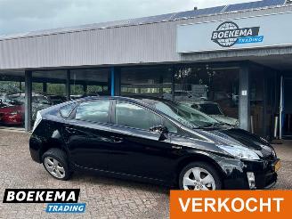 skadebil auto Toyota Prius 1.8 Comfort Xenon Keyless Navi Climate Cruise 2011/4